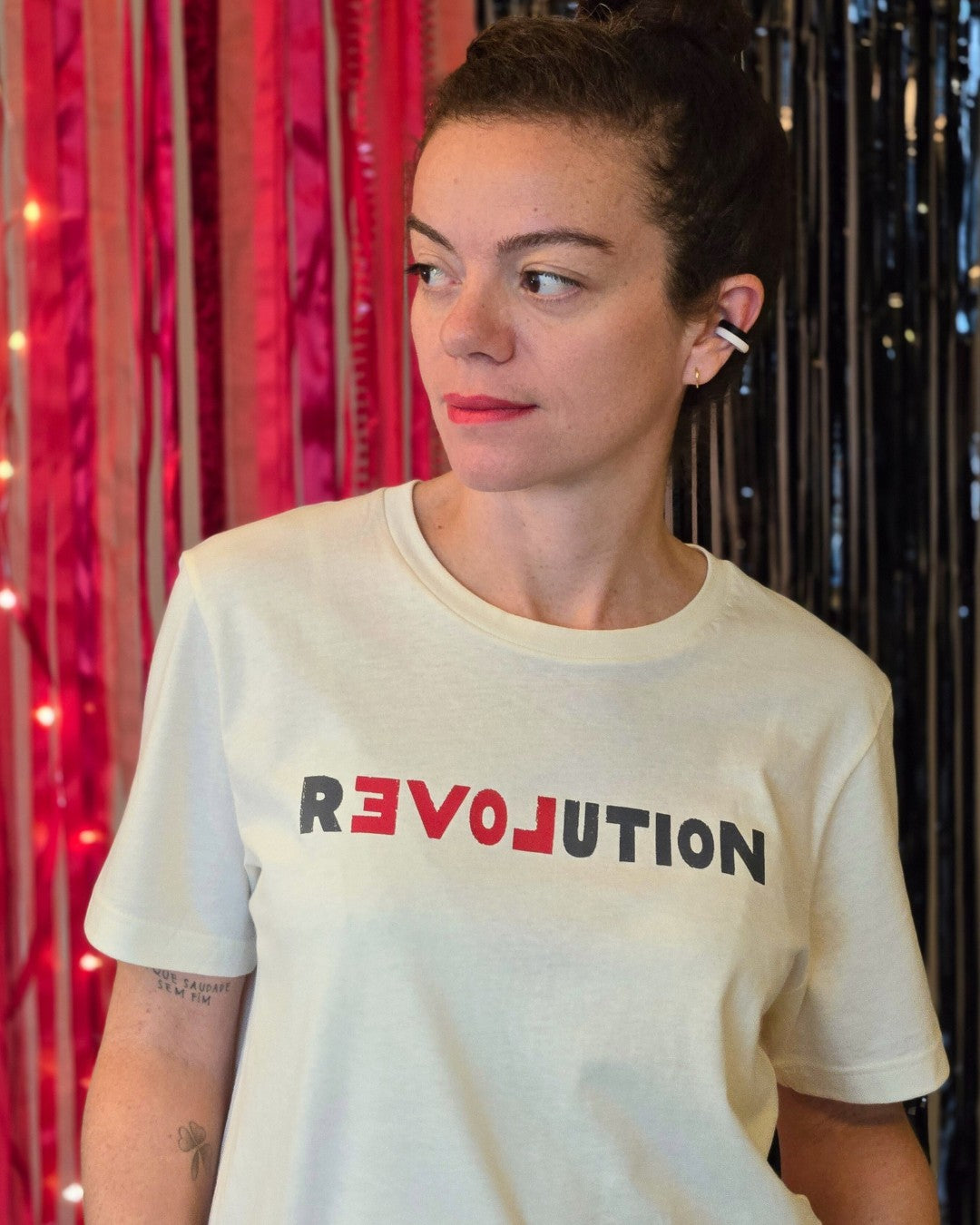 REVOLUTION T-SHIRT